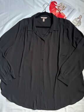H&M Black Long-Sleeve Button Down Shirt